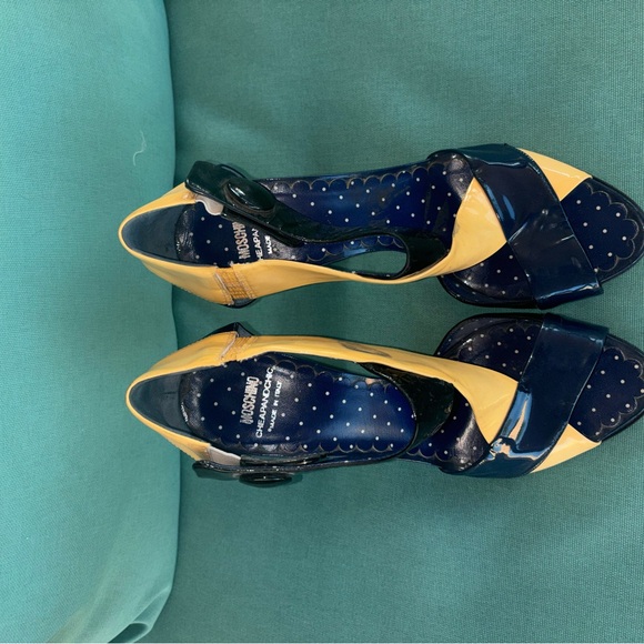 Moschino Vibrant Yellow and Navy Heels - Picture 5 of 9